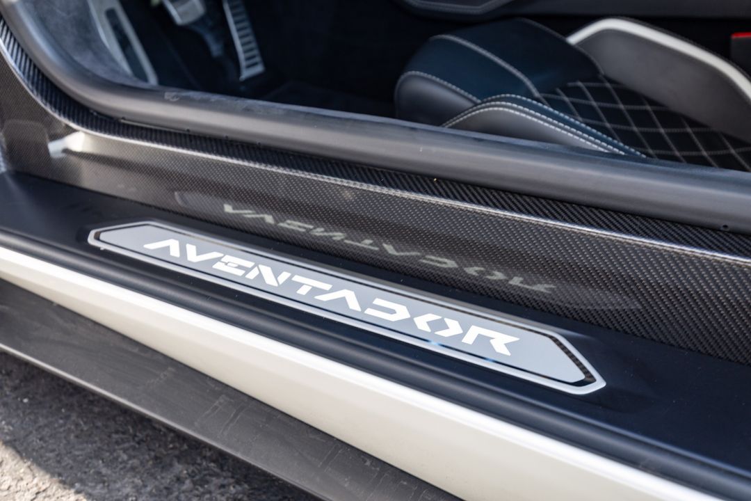 2018 Lamborghini Aventador