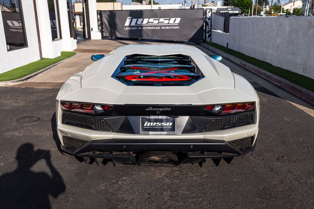 2018 Lamborghini Aventador