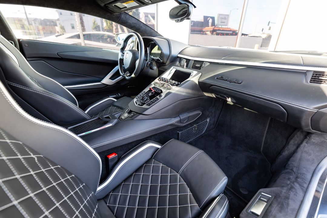 2018 Lamborghini Aventador