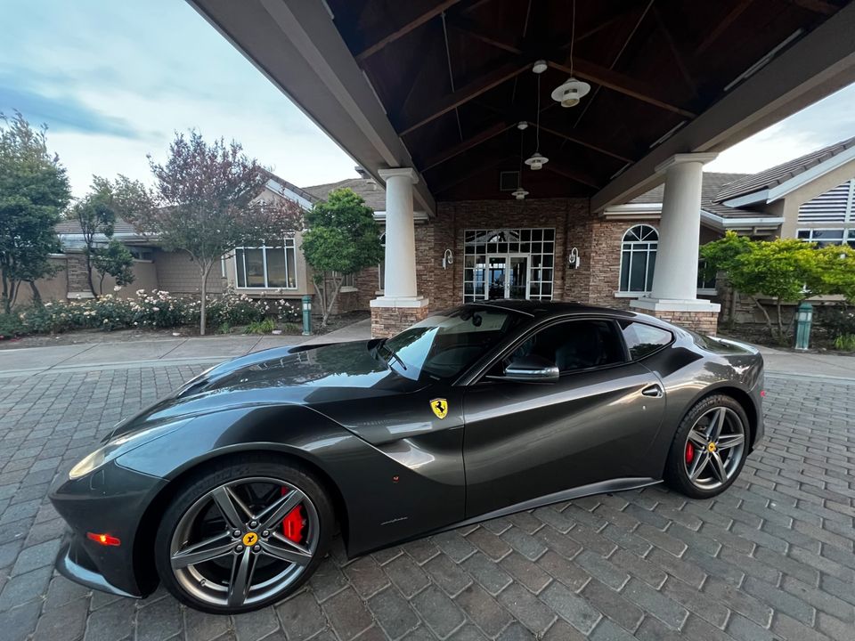 2016 Ferrari F12berlinetta