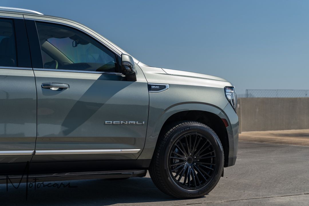 2023 GMC Yukon