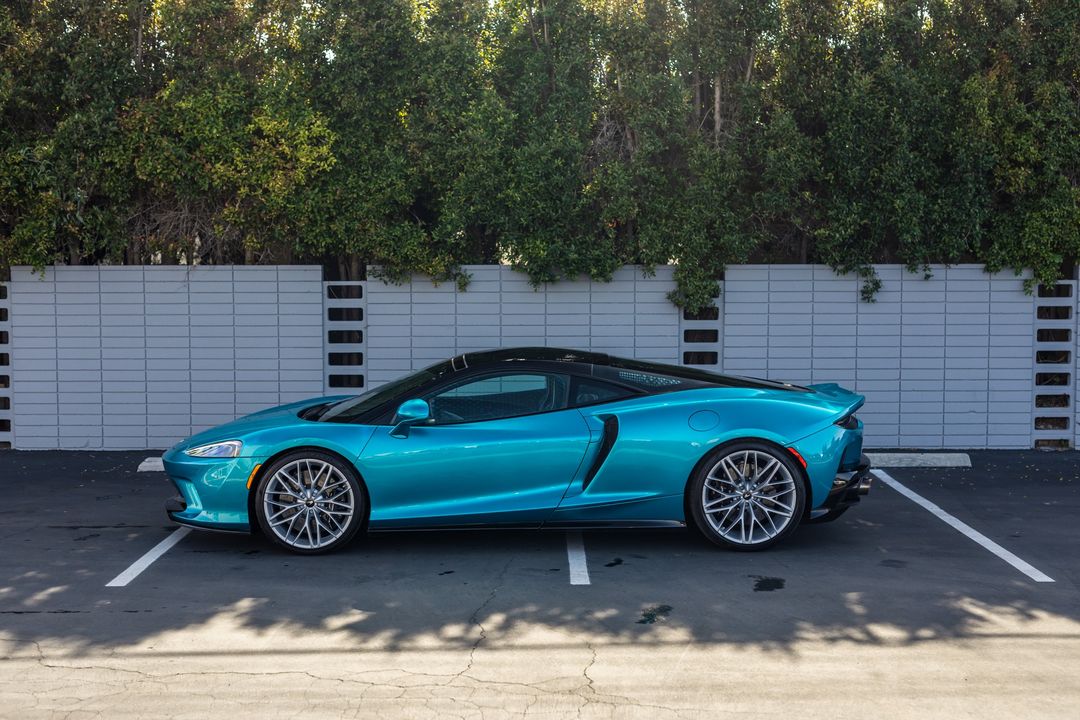 2021 McLaren GT