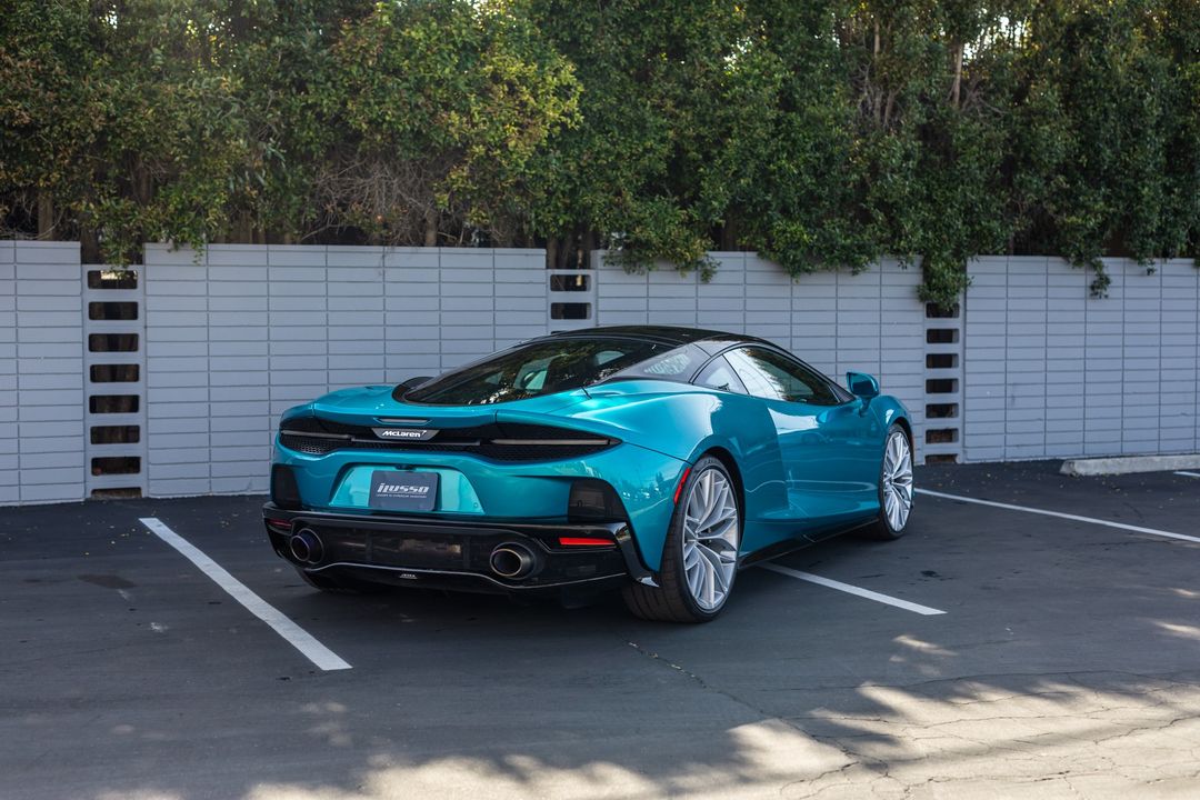 2021 McLaren GT
