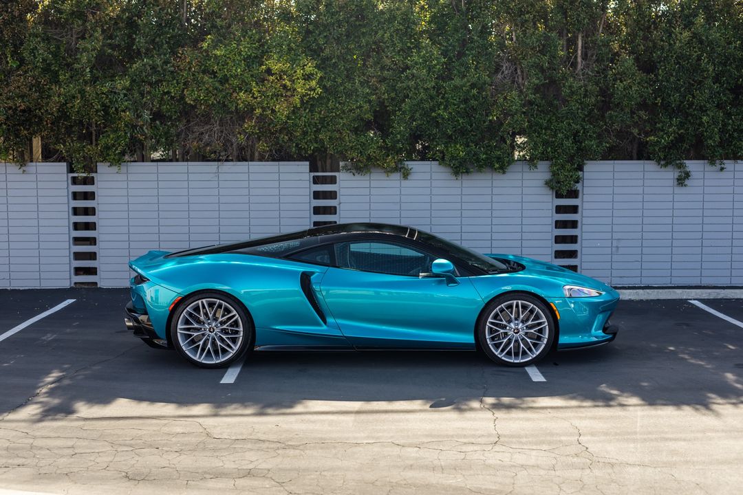 2021 McLaren GT