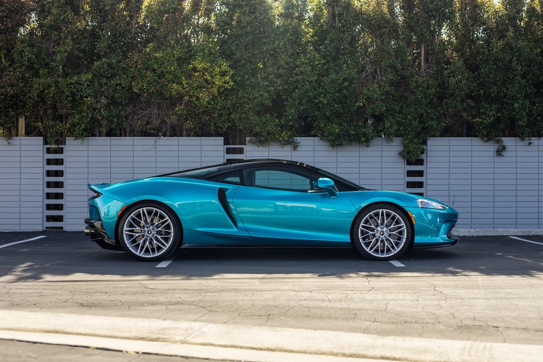2021 McLaren GT