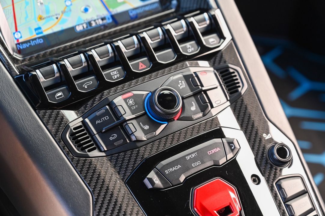 2019 Lamborghini Aventador