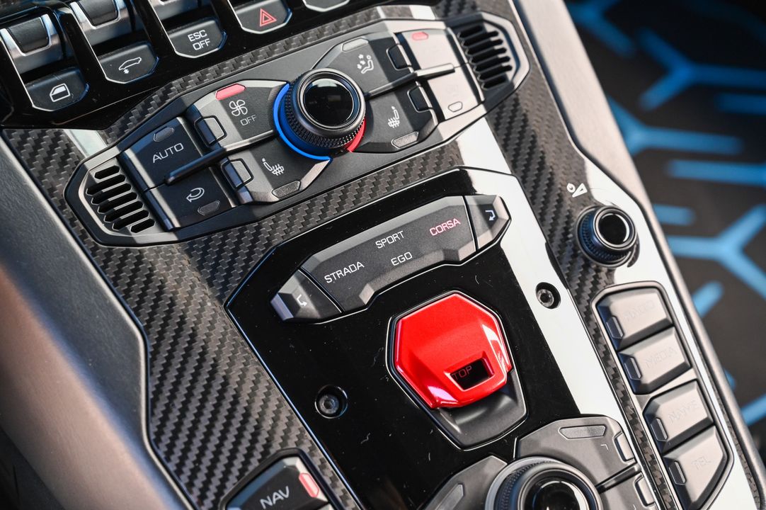 2019 Lamborghini Aventador