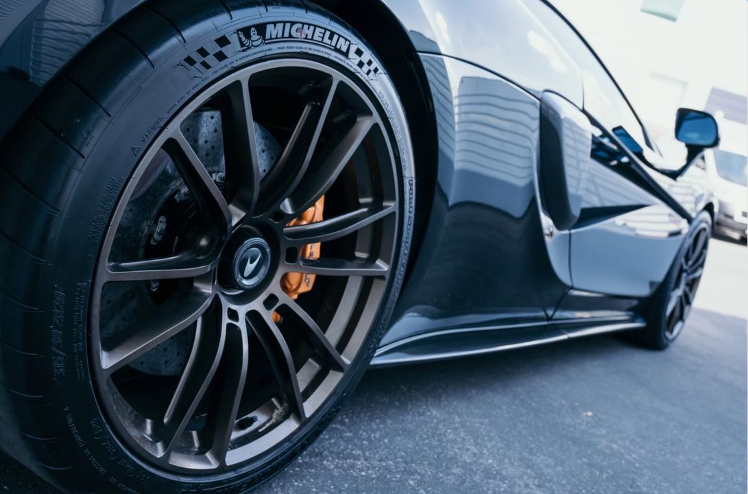 2020 McLaren 620R