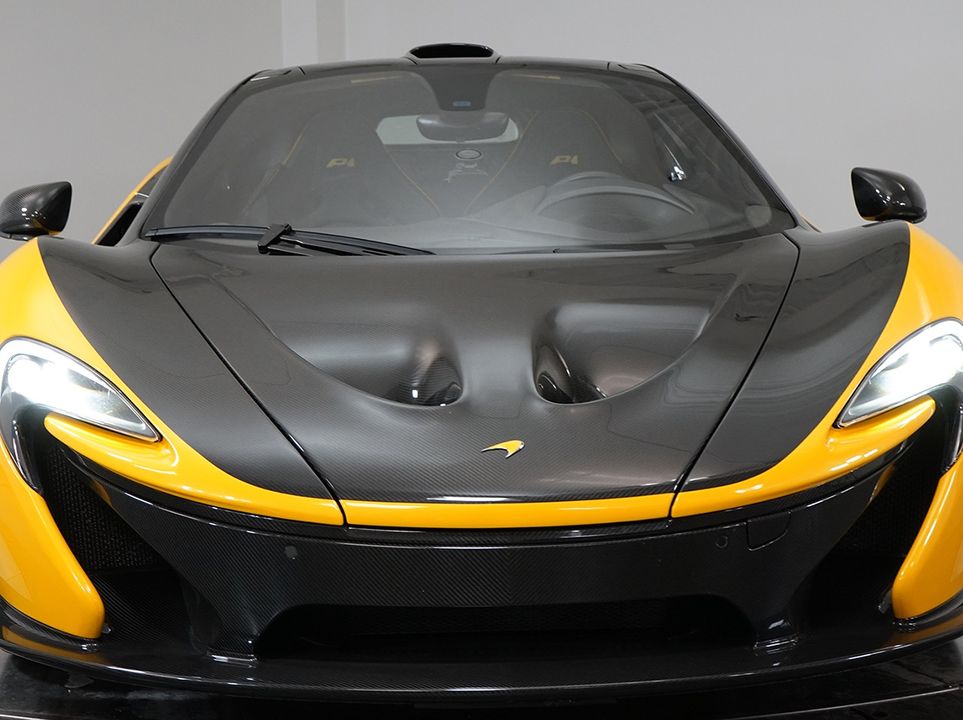 2013 McLaren P1