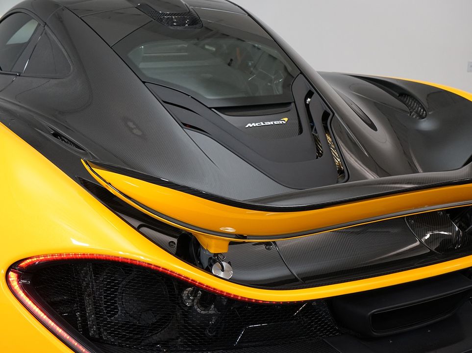2013 McLaren P1