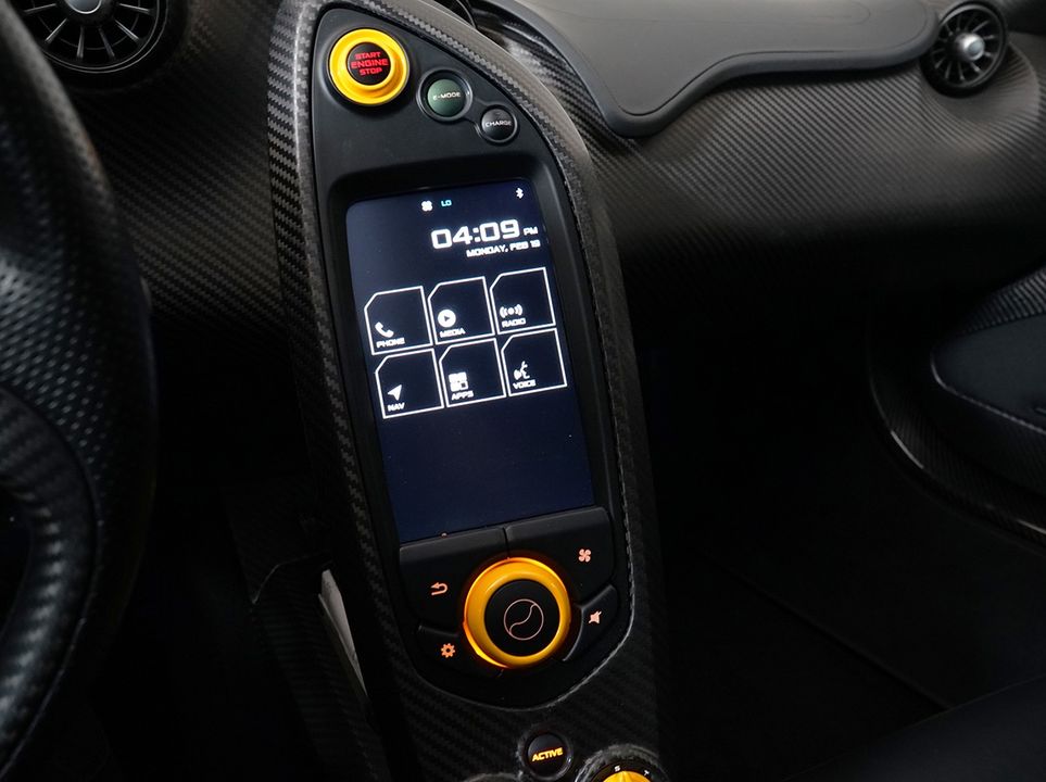 2013 McLaren P1