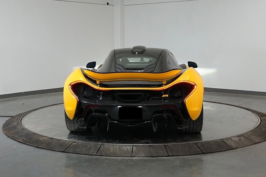 2013 McLaren P1