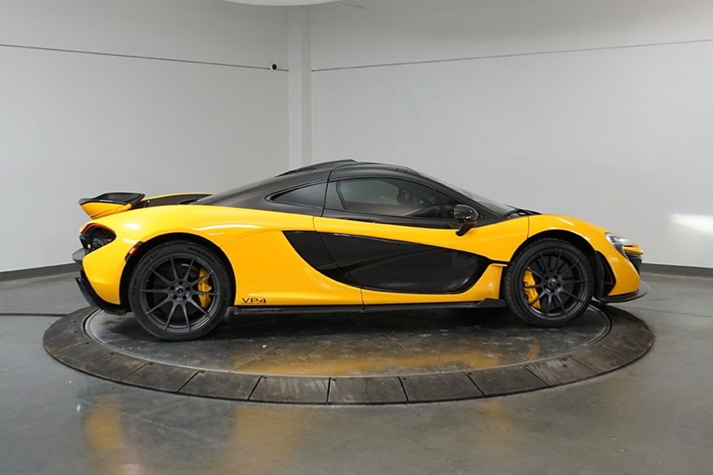 2013 McLaren P1
