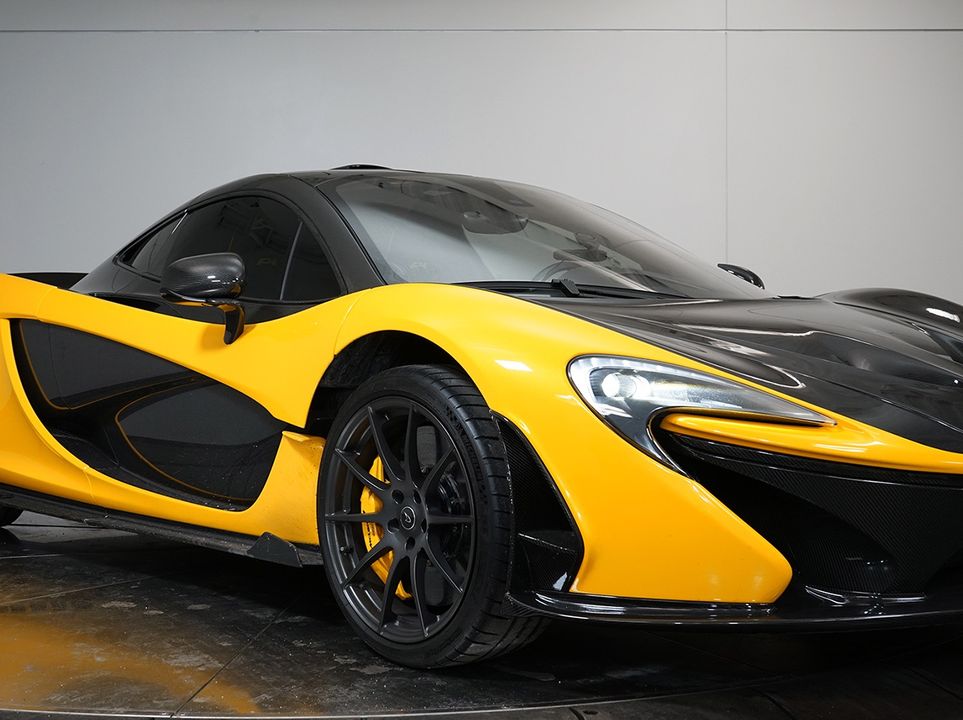 2013 McLaren P1