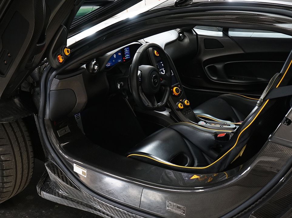 2013 McLaren P1