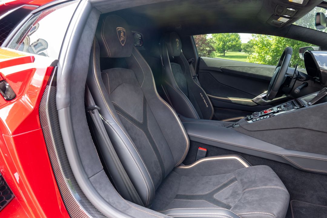 2022 Lamborghini Aventador