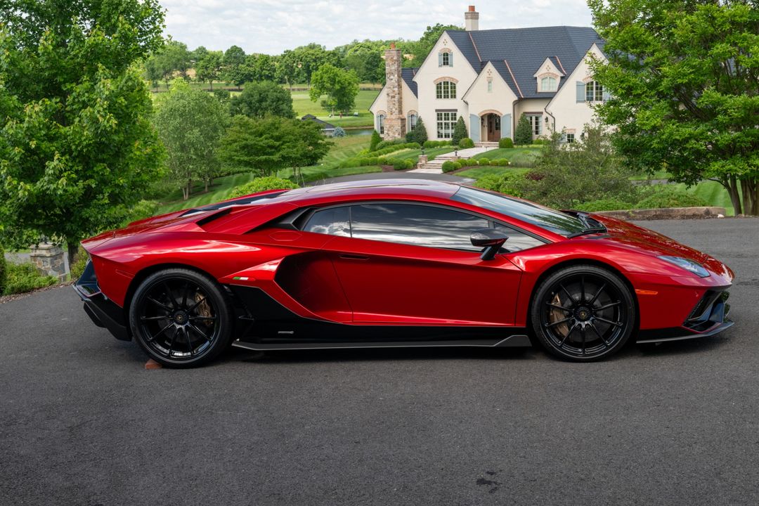 2022 Lamborghini Aventador