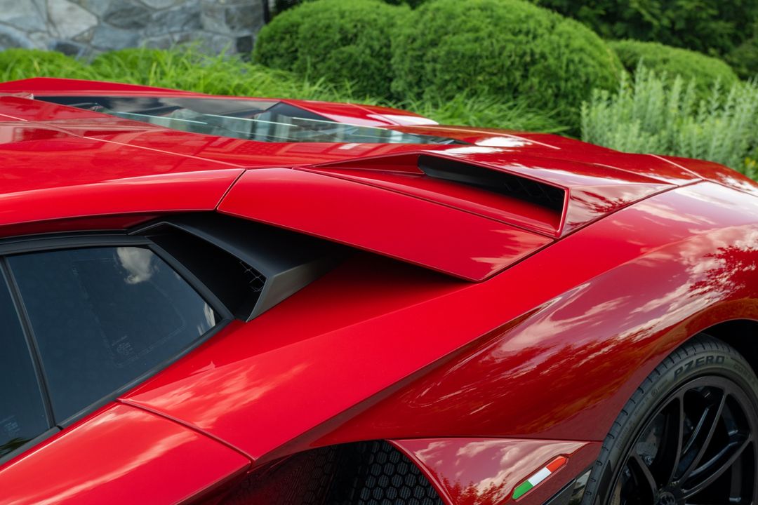 2022 Lamborghini Aventador