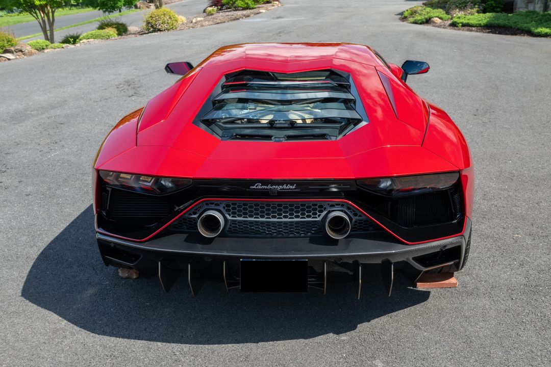 2022 Lamborghini Aventador