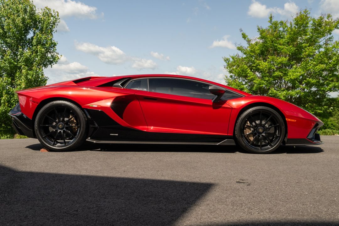 2022 Lamborghini Aventador