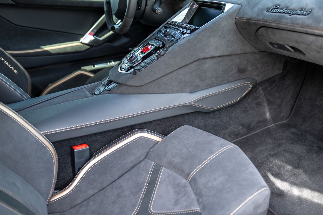 2022 Lamborghini Aventador