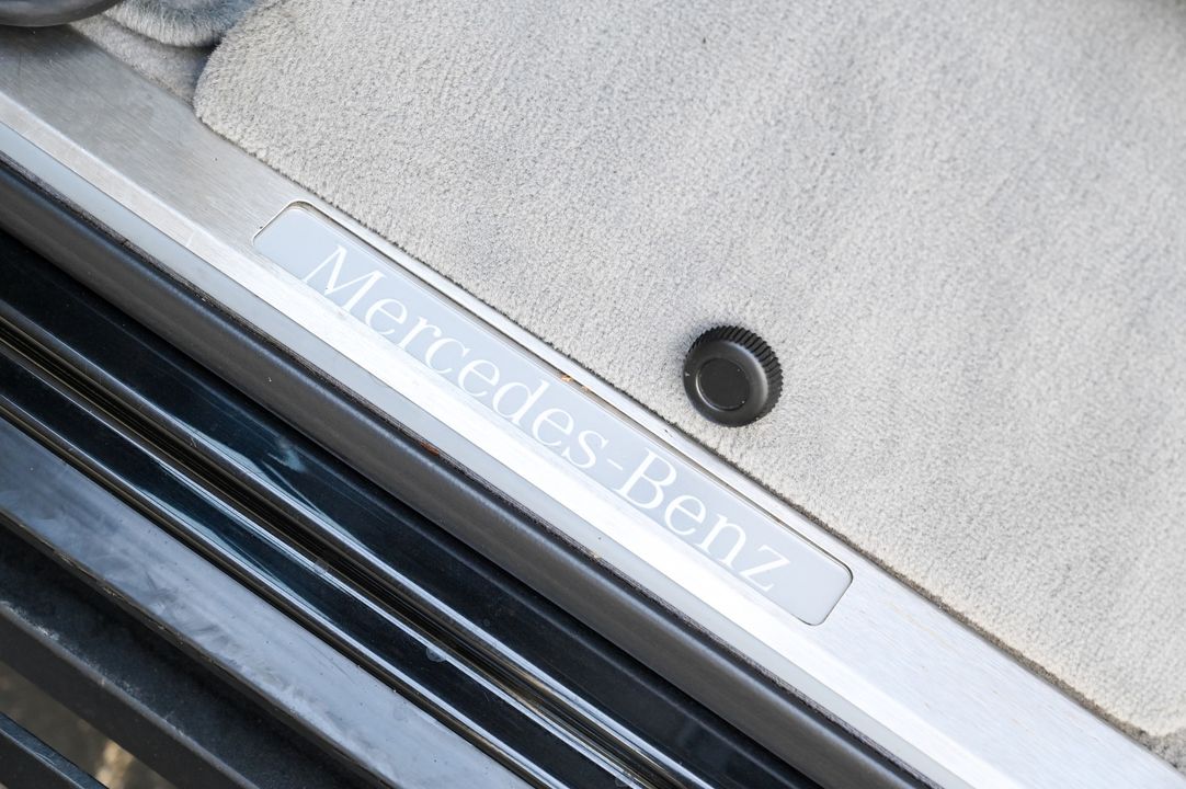2000 Mercedes-Benz G500