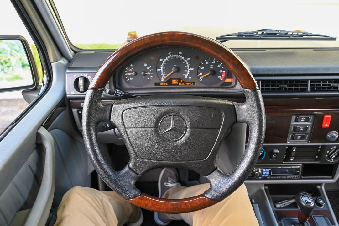 2000 Mercedes-Benz G500