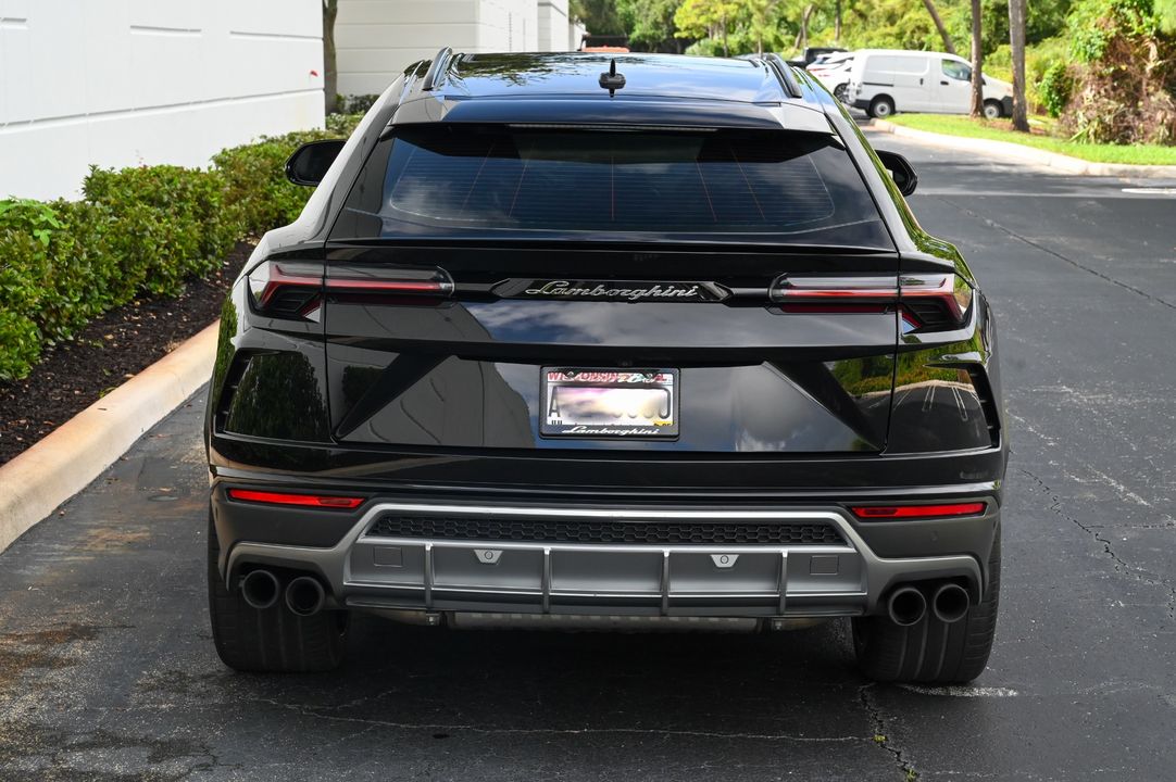 2020 Lamborghini Urus
