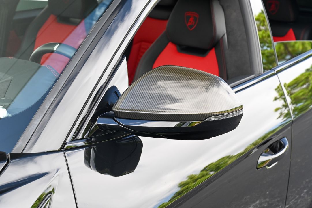 2020 Lamborghini Urus