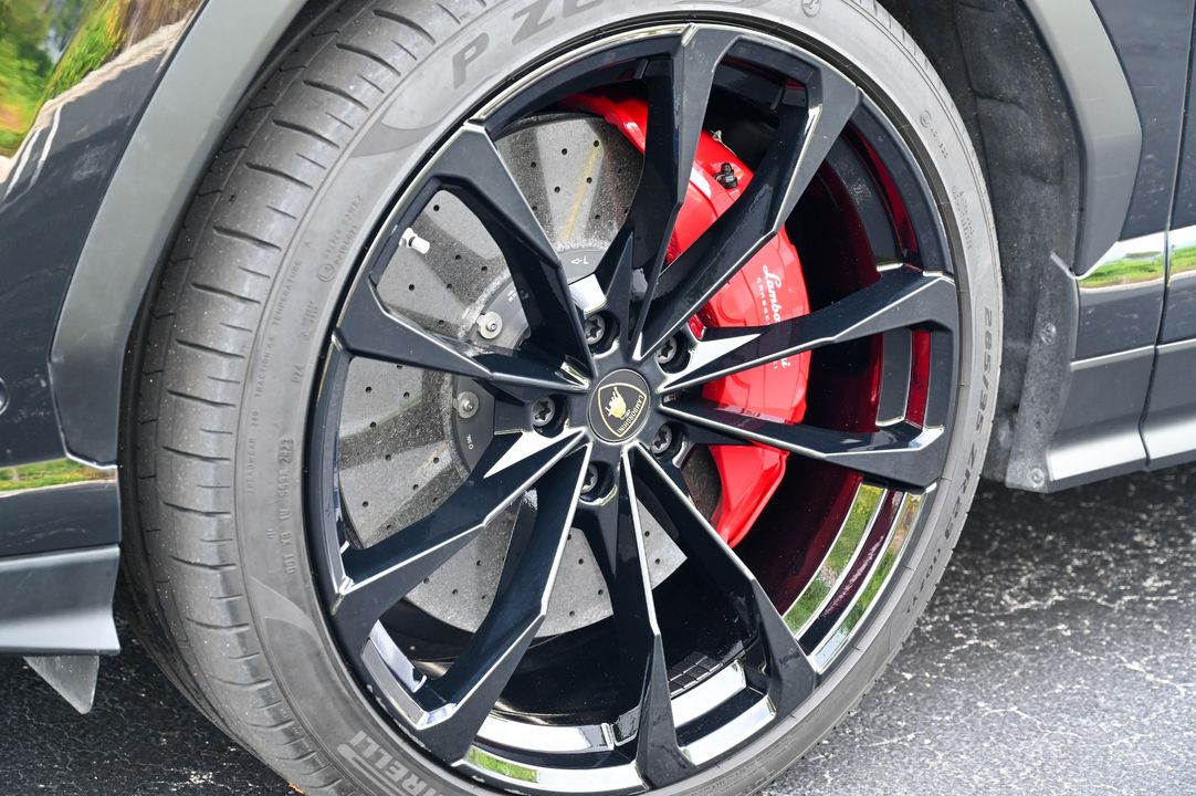 2020 Lamborghini Urus