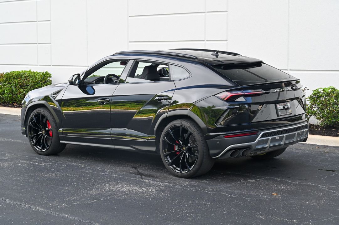 2020 Lamborghini Urus