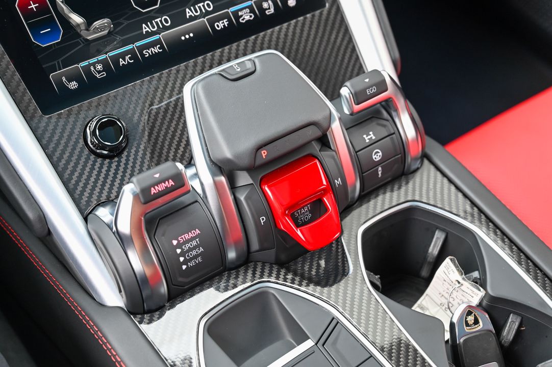 2020 Lamborghini Urus