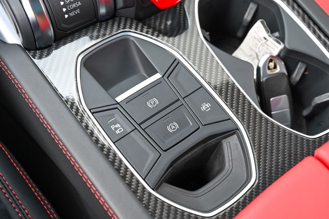 2020 Lamborghini Urus