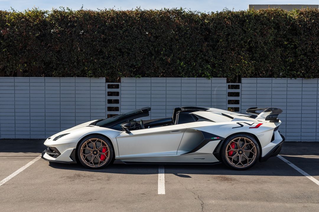 2020 Lamborghini Aventador