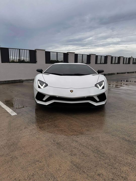 2018 Lamborghini Aventador