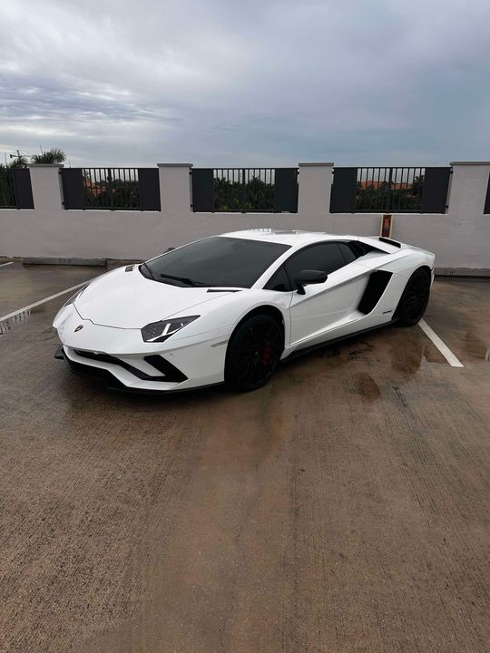 2018 Lamborghini Aventador