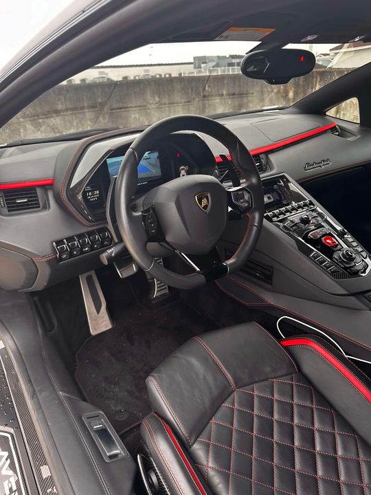 2018 Lamborghini Aventador