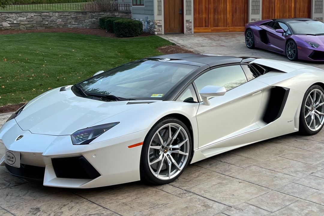 2014 Lamborghini Aventador Roadster