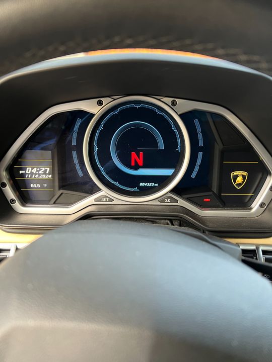 2014 Lamborghini Aventador Roadster