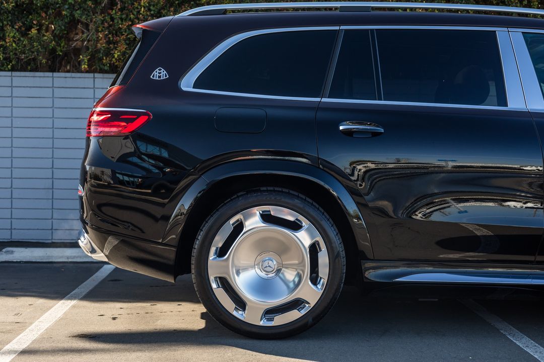 2024 Mercedes-Benz GLS