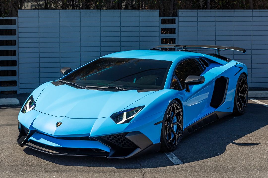 2016 Lamborghini Aventador