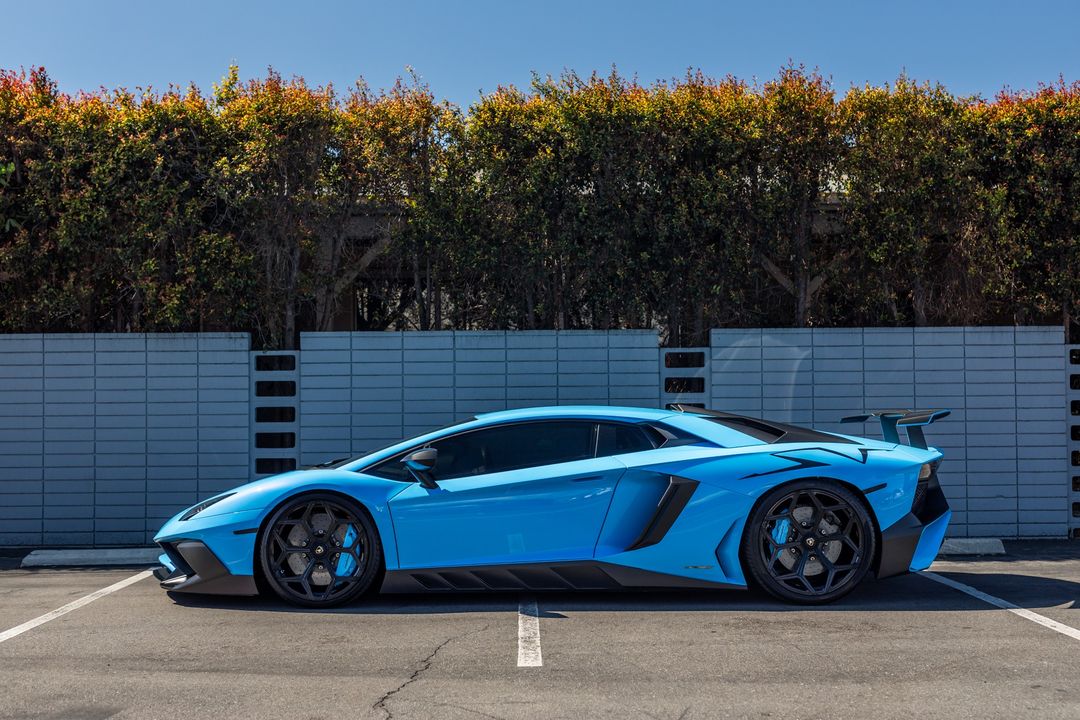 2016 Lamborghini Aventador