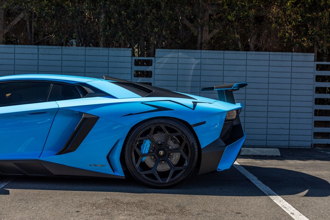 2016 Lamborghini Aventador