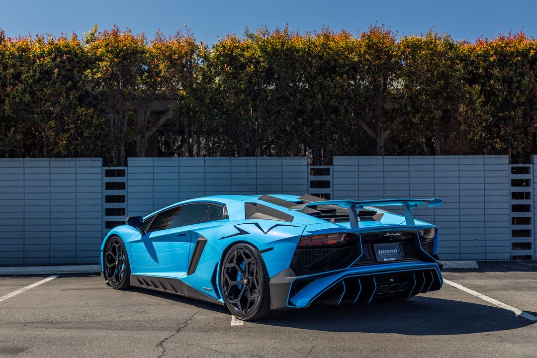 2016 Lamborghini Aventador