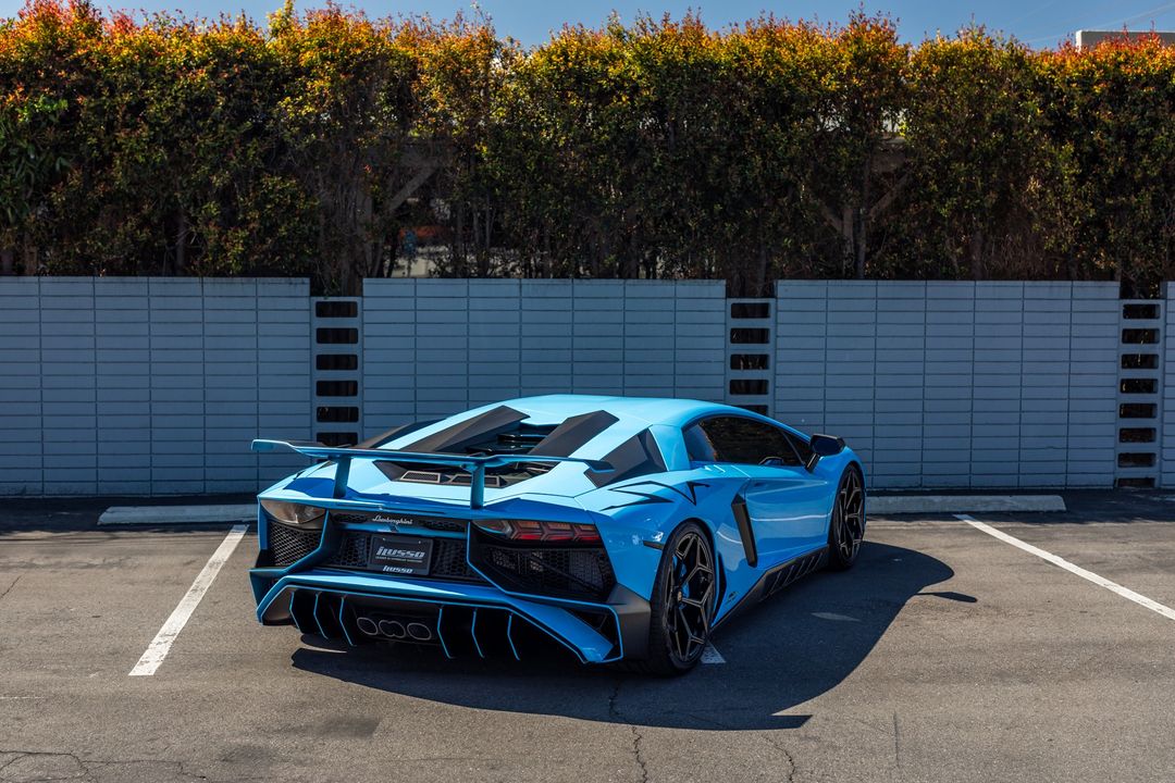 2016 Lamborghini Aventador