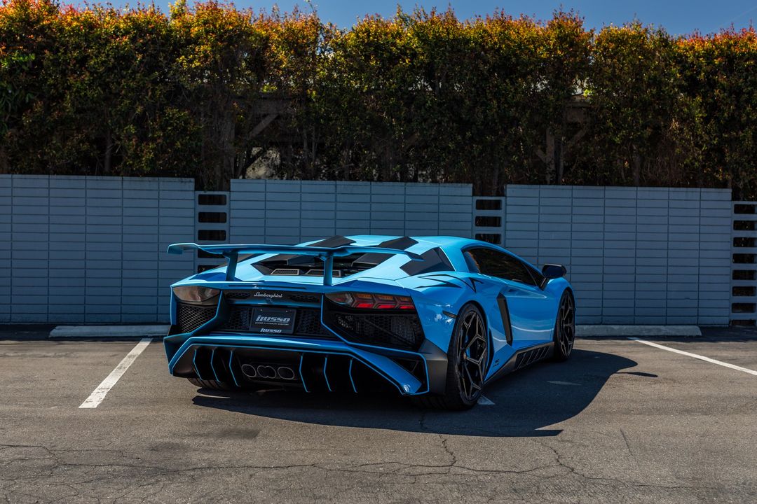 2016 Lamborghini Aventador