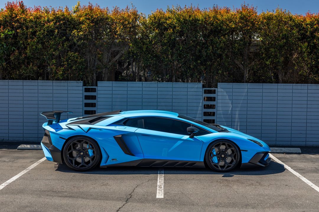 2016 Lamborghini Aventador