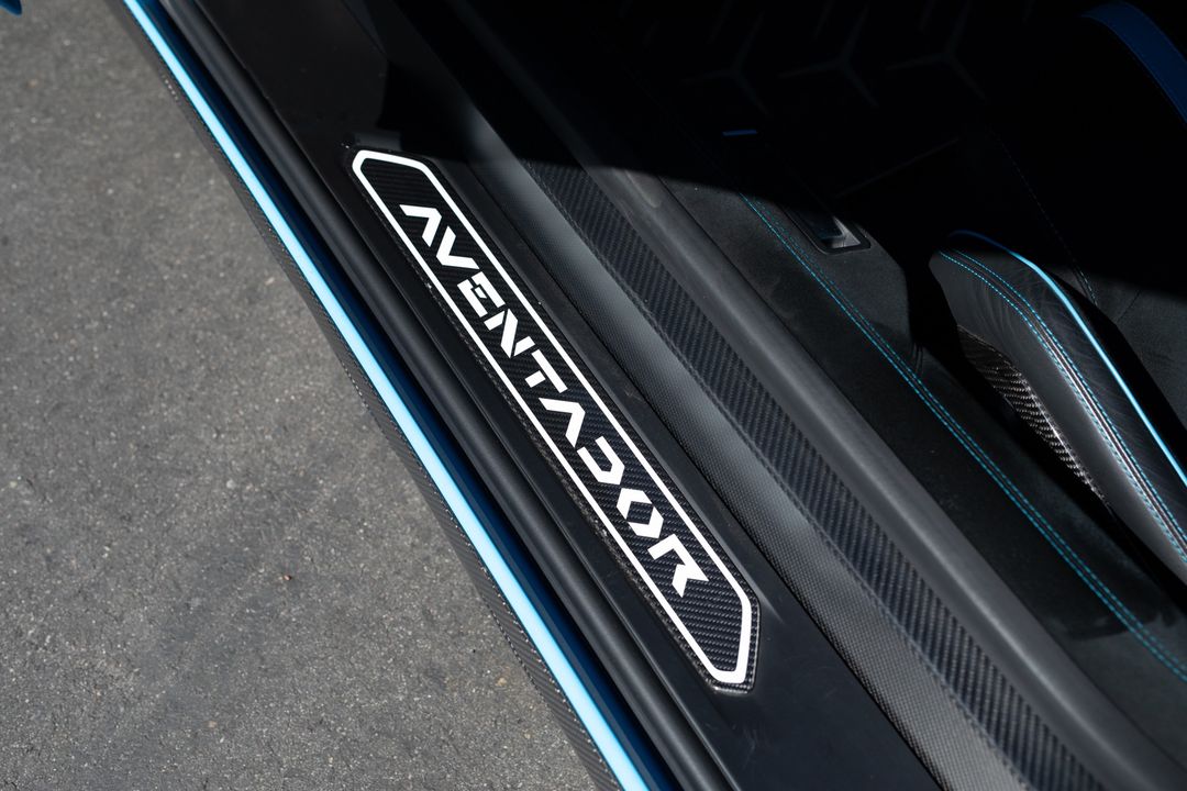 2016 Lamborghini Aventador