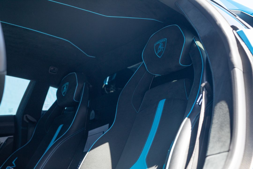 2016 Lamborghini Aventador