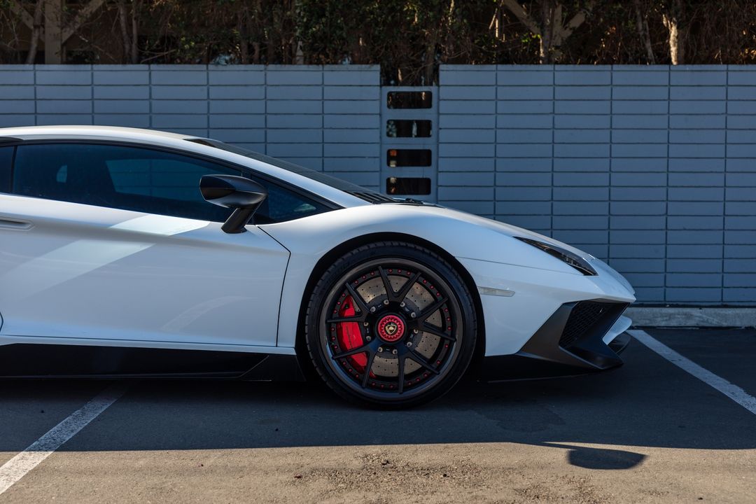 2016 Lamborghini Aventador